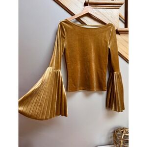 Charlotte Russe Womens Y2K Velvet Bell Sleeve Top Gold Yellow Size M Fairy Party